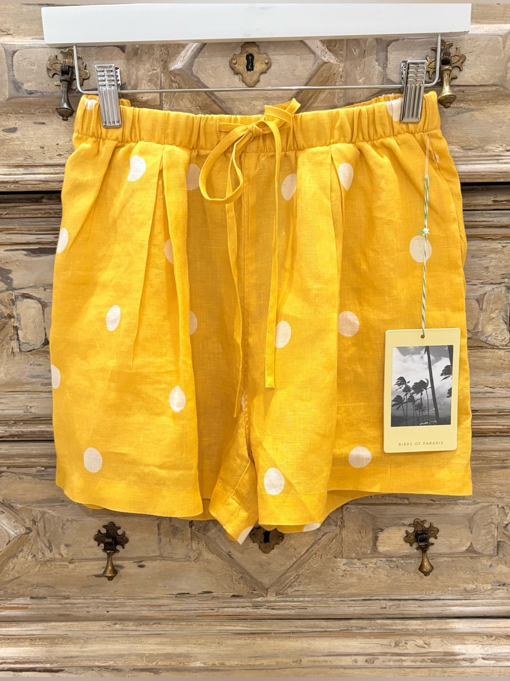 TROVATA Birds of Paradis Yellow Polkadot 100%  Linen Pull-On Shorts Size S NWT